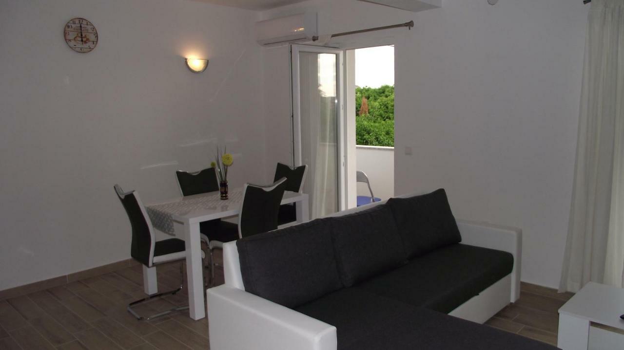 Apartmani Filip Zadar Diklo Exterior photo