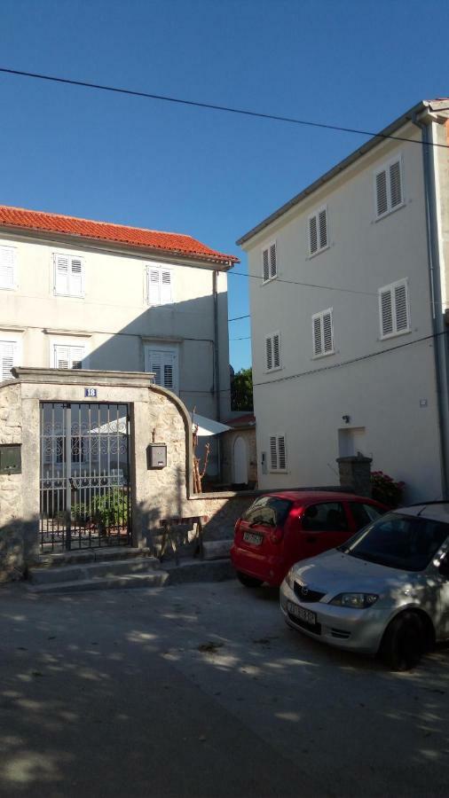 Apartmani Filip Zadar Diklo Exterior photo