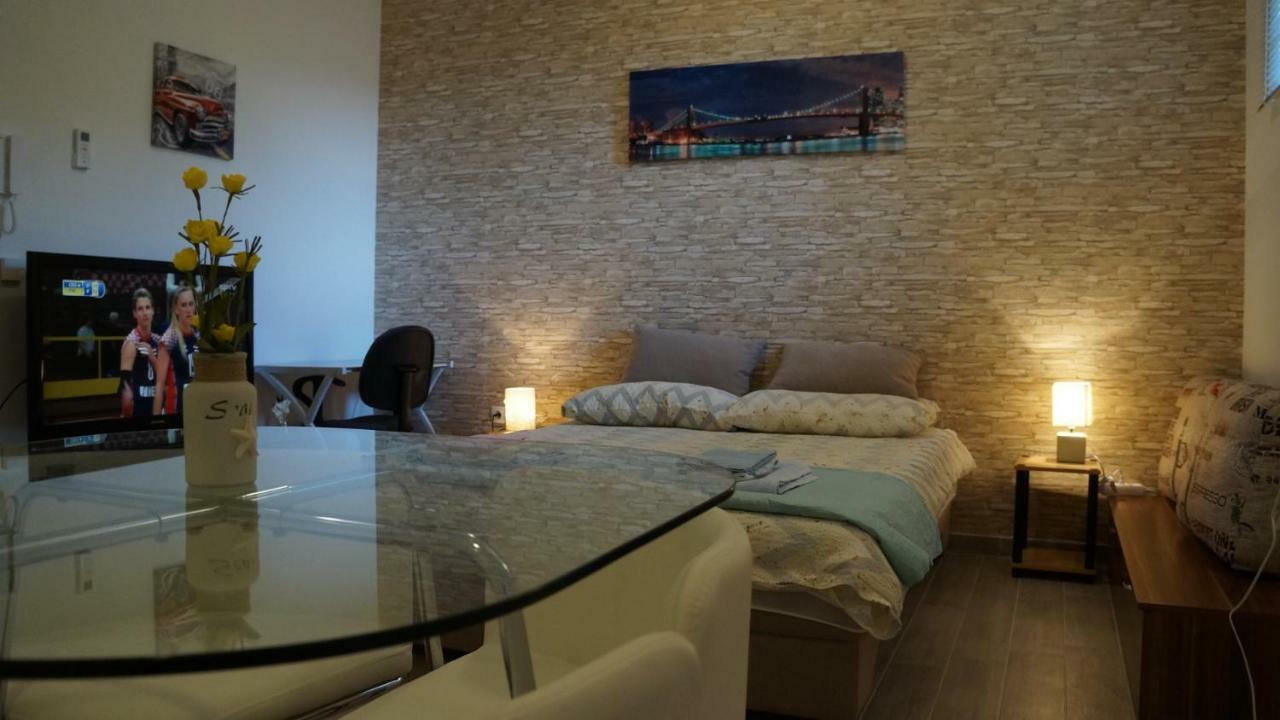 Apartmani Filip Zadar Diklo Exterior photo